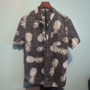 Men's Short-Sleeve Pineapple Print Button-Down Shirt - Black